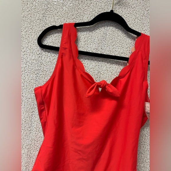 J.Crew Scalloped one-piece swimsuit with bow NWT | size Large - Picture 2 of 9